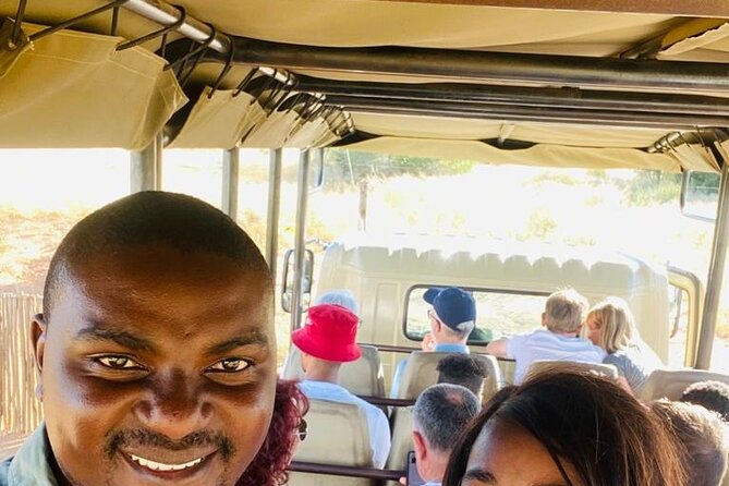 Predator Encounter: Half-Day Carnivore Feeding Windhoek - The biggest issue: sanctuary visit or safari?