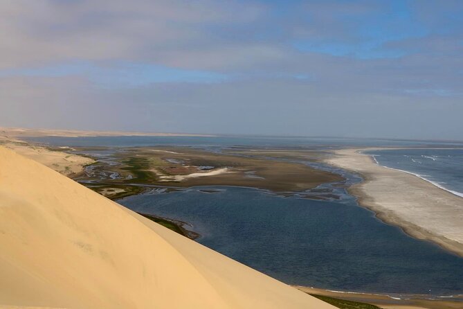 Sandwich Harbour 4x4 Tour - The 4x4 ride from Walvis Bay to the coast