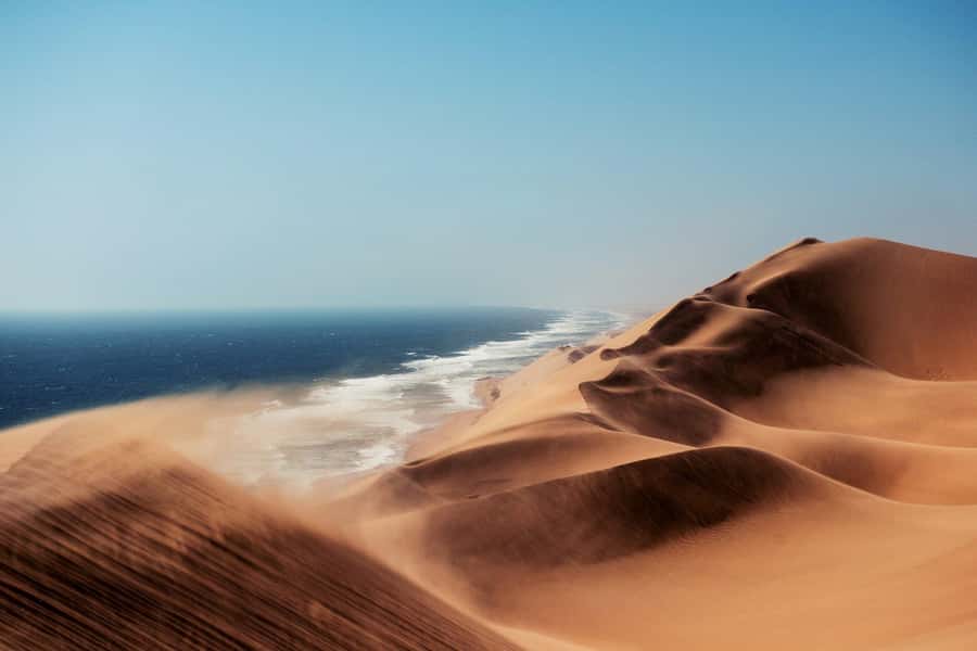 Sandwich harbour r Kayak and dune tour - Why this Walvis Bay day works so well