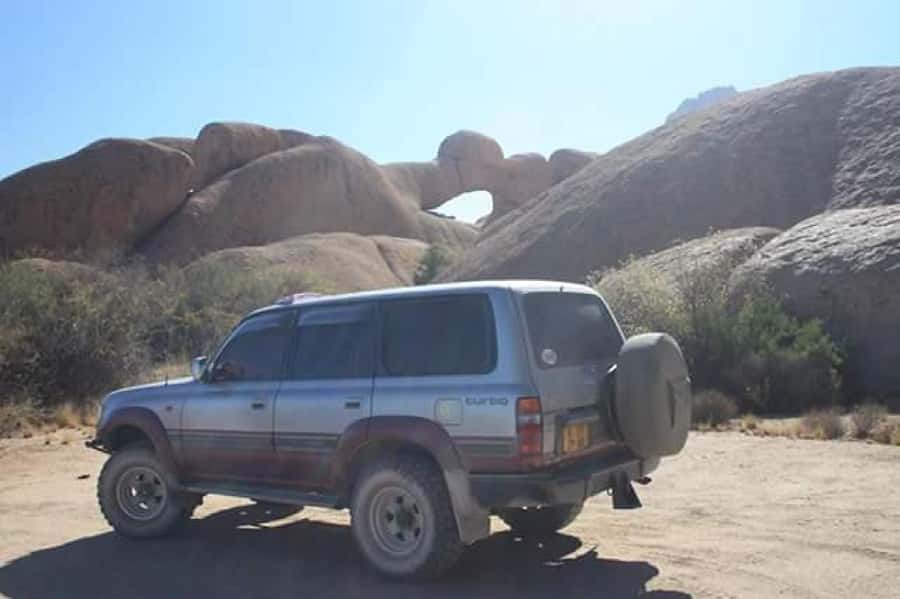 Spitzkoppe : via Zeila Shipwreck - Arriving at Spitzkoppe, Namibia’s matterhorn