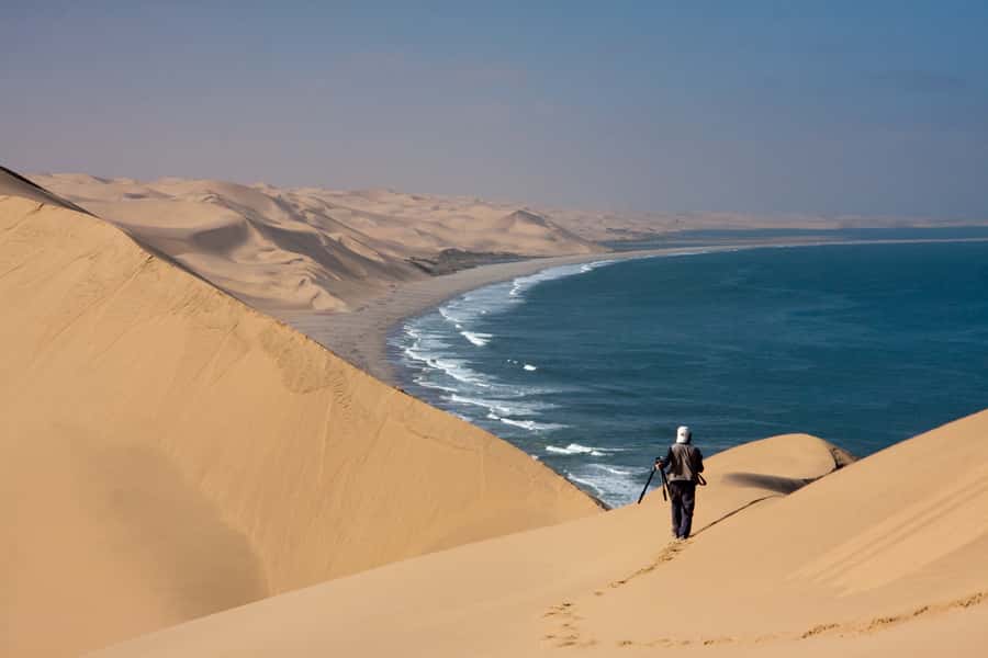 Walvis Bay: 4x4 Desert Excursion to Sandwich Harbour Bay - From Walvis Bay Lagoon to the first bird sightings