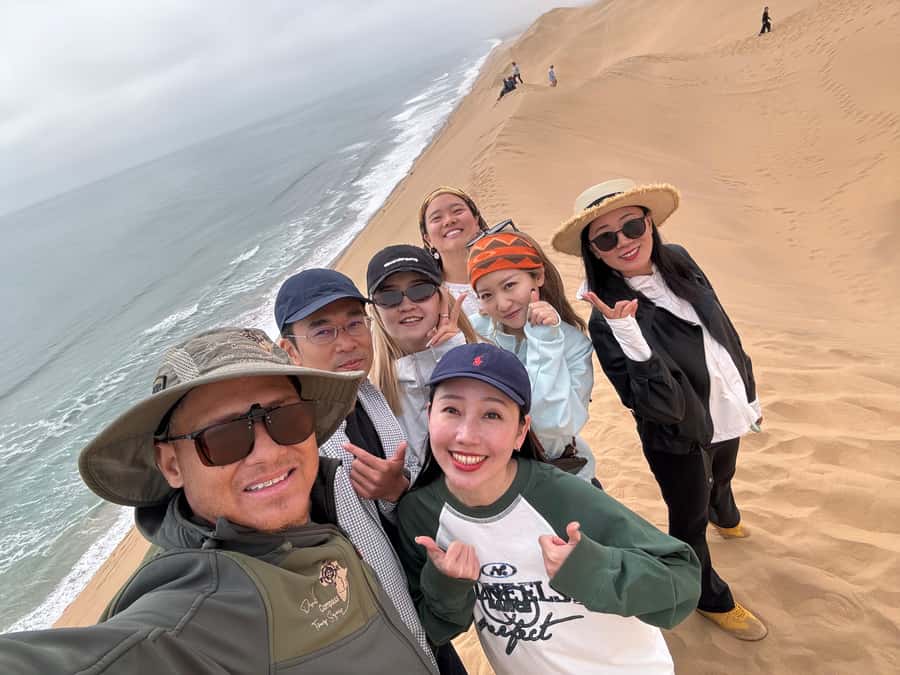 Walvisbay: Sandwich Harbour 4x4 & Sandboarding Tours - Where the Atlantic meets the dunes