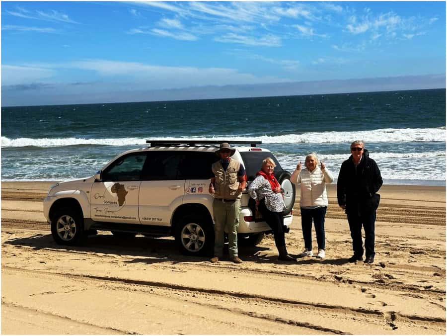 Walvisbay: Sandwich Harbour SUNSET Tour-End It Beautifully - Guide service and the small-business feel